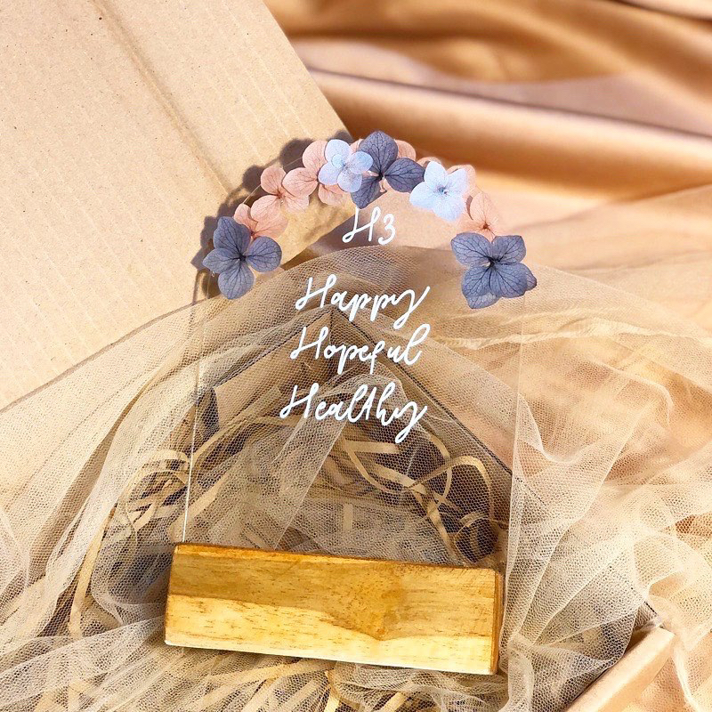 akrilik custom foto / akrilik lettering / akrilik lamp / hampers / kado unik / kado ultah / hadiah /
