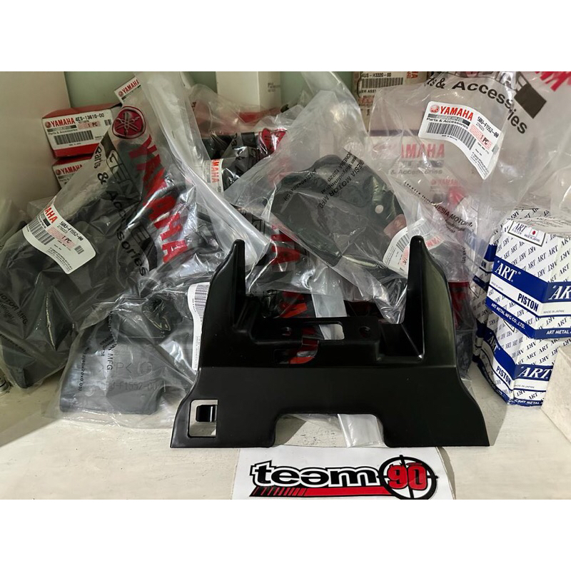 Spakbor Fender Inner original Yamaha 125z 125zr