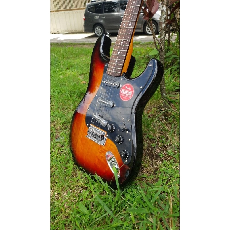 Gitar Elektrik Fender
