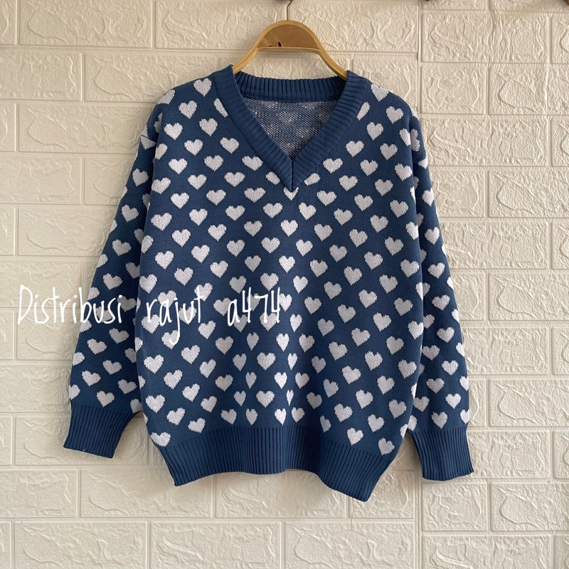 YANTI SWEATER RAJUT OVERSIZE MOTIF LOVE KERAH V ATASAN WANITA LENGAN PANJANG