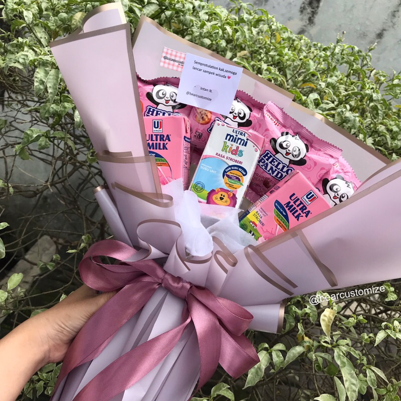 

(READY) (TIDAK PO) BUKET SNACK Hello panda dan susu mini cute snack bouquet by bear customize buketjajan buket hello panda hello panda buket mini buket hello panda snack buket buket snack murah hampers snack murah
