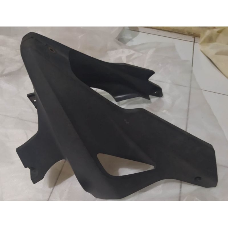 UNDERCOWL/TADAH LUMPUR/FAIRING BAWAH CBR 250 CBU THAILAND ORIGINAL KYJ
