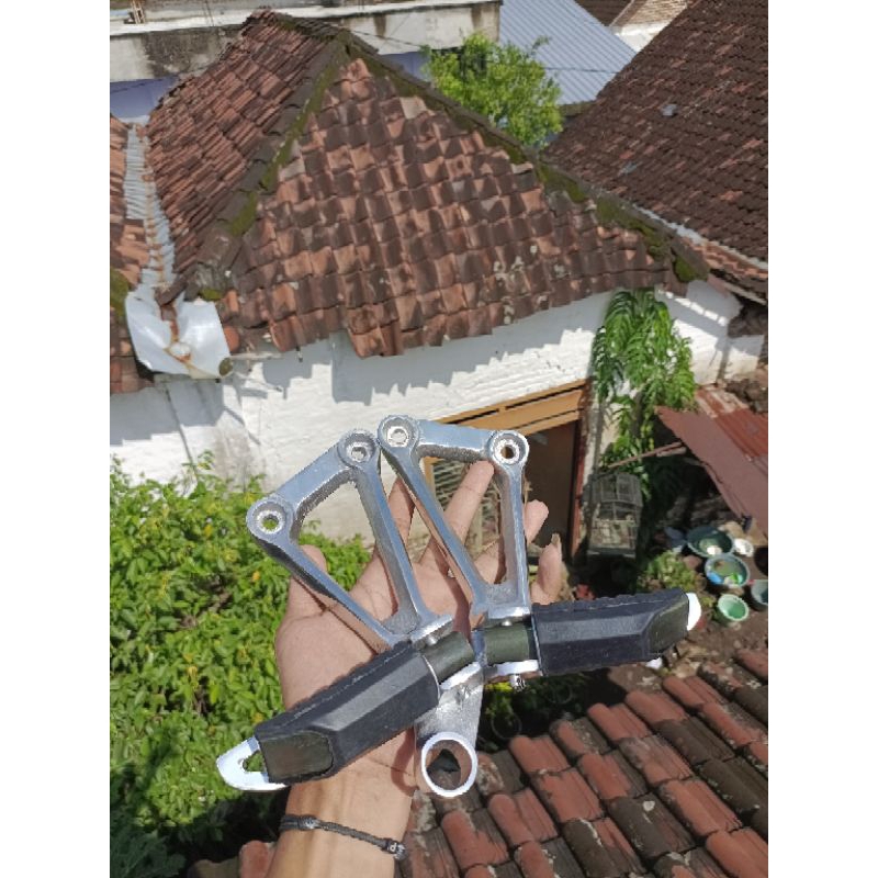 BOSTEP FOSTEP FOOTSTEPS POWER PINJAKAN KAKI BELAKANG CBR K45 REPSOL BOSTEP K45 REPSOL