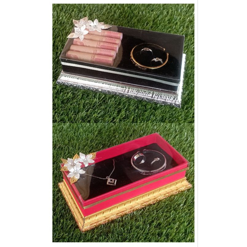 kotak seserahan perhiasan dan uang lengkap