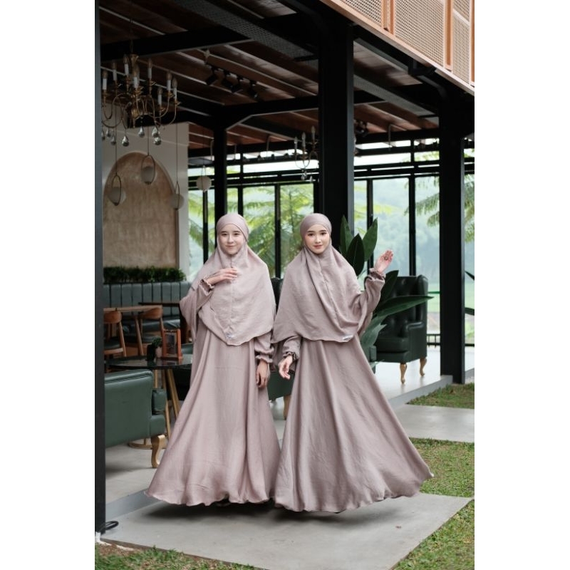 G.N.A.ID- HUMAIRA SILK ONE SET HIJAB