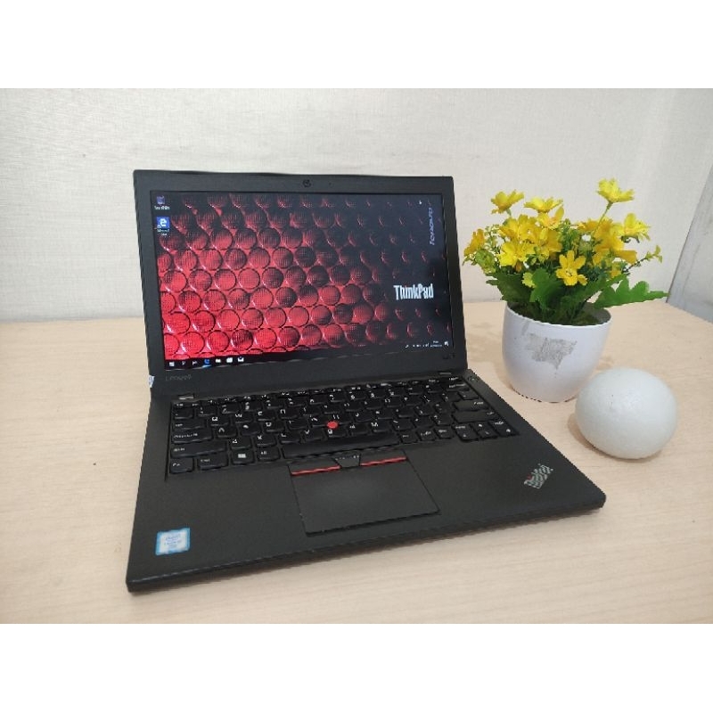 THINKPAD X260 i5-6300u/ RAM 16GB/SSD 512GB/HD/BERGARANSI