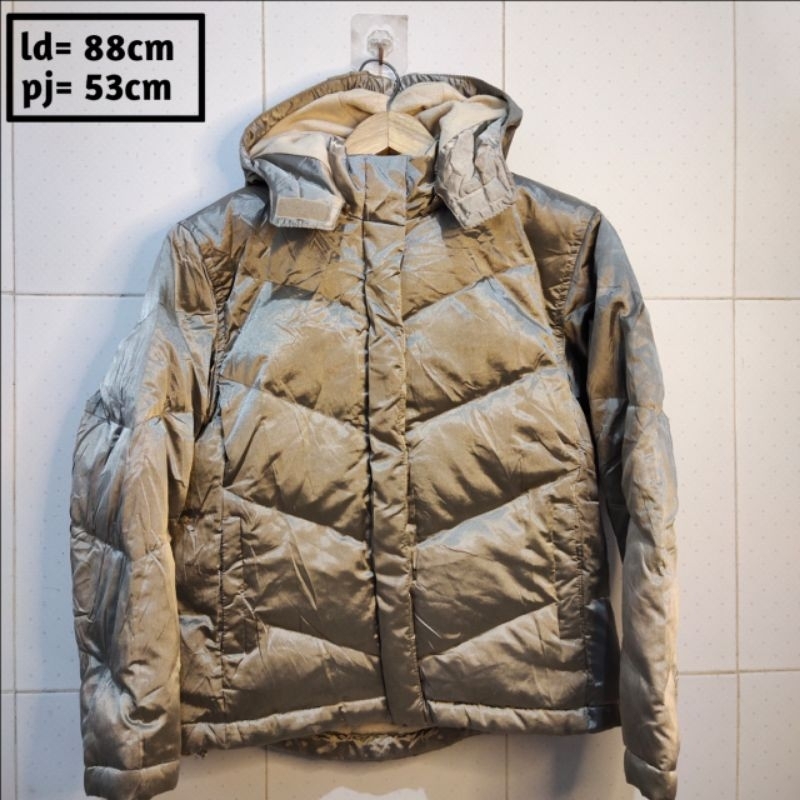 GAP preloved branded jaket pria wanita cewek cowok thrift pl bekas second jacket parasut outdoor ana