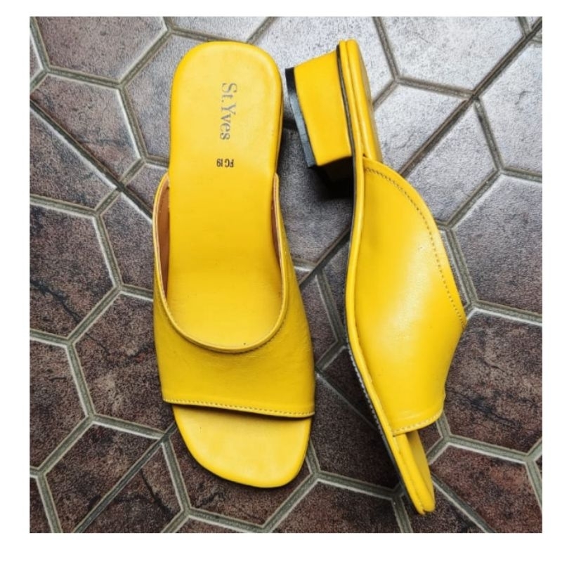 Sandal St Yves Heels Size 36-40 Kuning Hitam