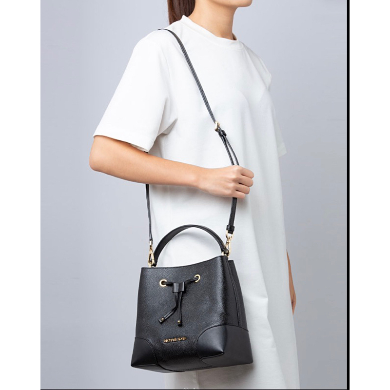 Mk mercer medium bucket black