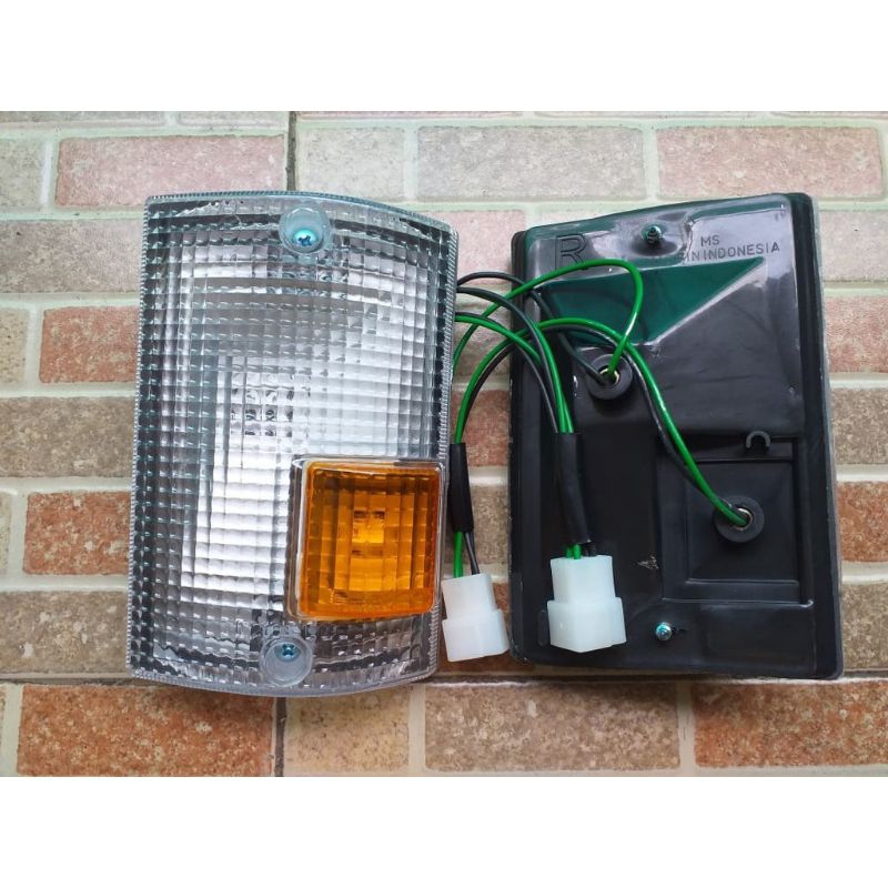 LAMPU SEN L300 DIESEL BENSIN