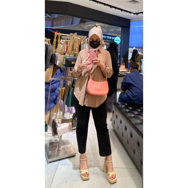 Alana Basic Shirt Kemeja Atasan Simpel Wanita