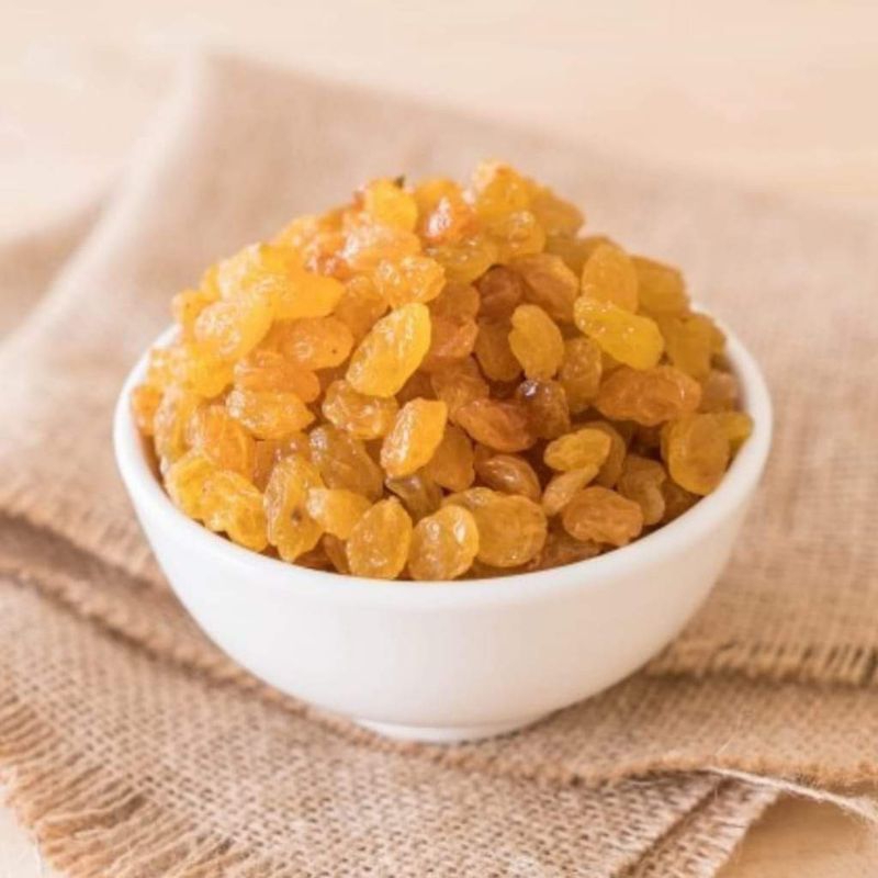 Kismis Golden Raisin Rasa Asam Manis / Oleh Oleh Haji Umroh by zellshop