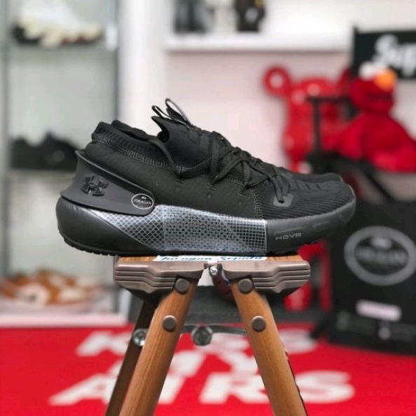 Under Armour HOVR Phantom 3