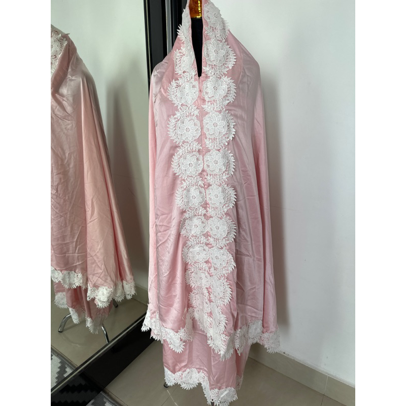 Preloved mukena silk