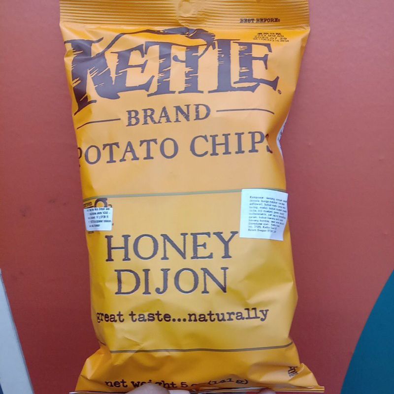 

Kettle honey dijon potato chips 141gr