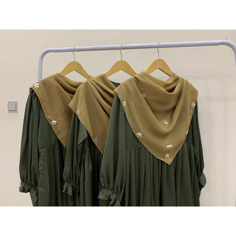 ONE SET AIDA DRES BY SYAQEEL HIJAB