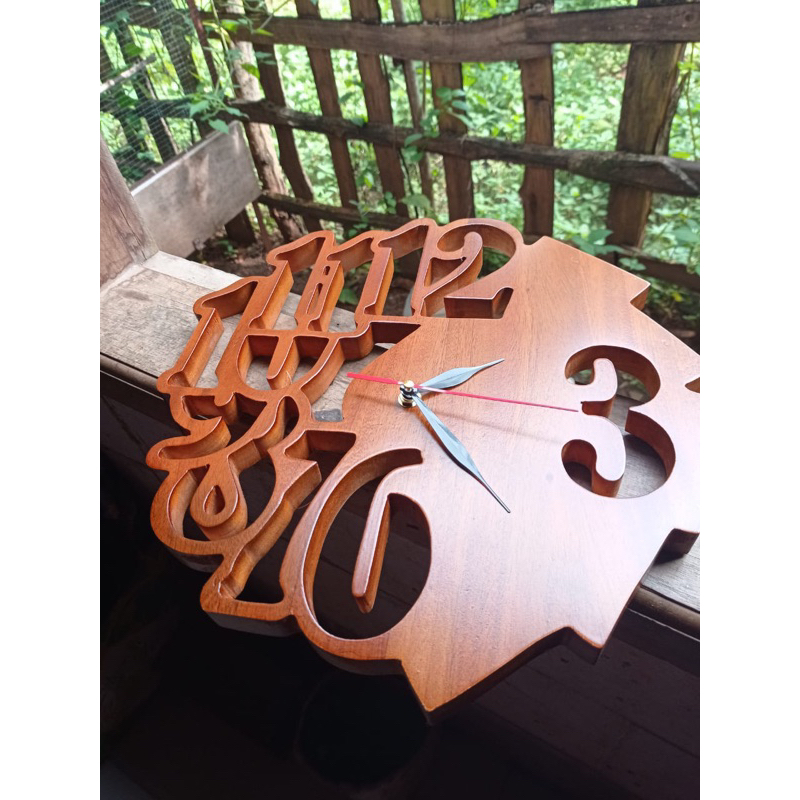 Jam Dinding Kayu jati Model Antik/Jam Dinding Kayu Jati Hitam