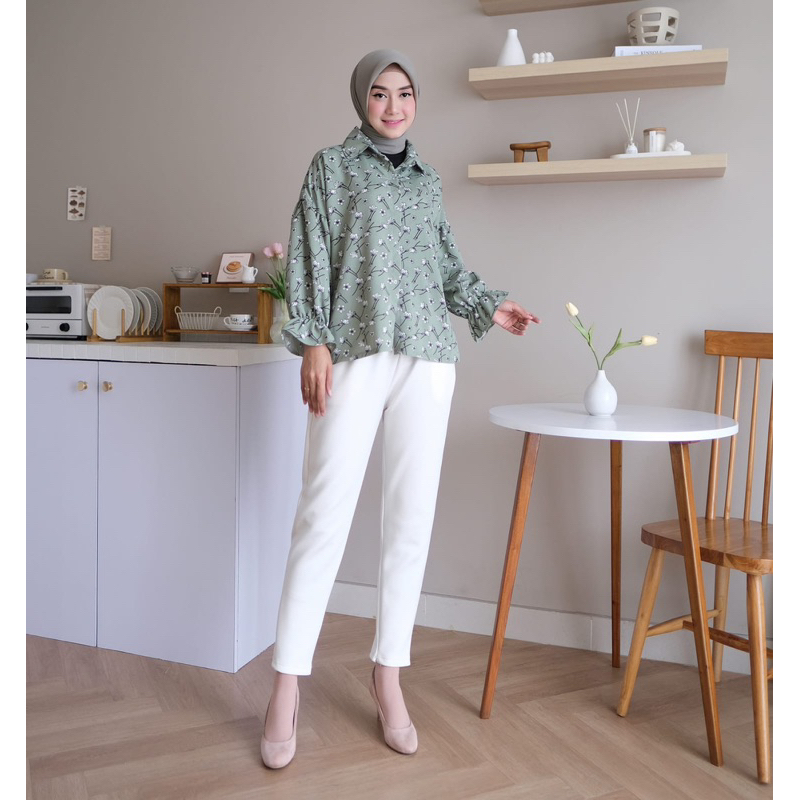 MGC ANARA CORAK BUNGA BLOUSE CRINKLE