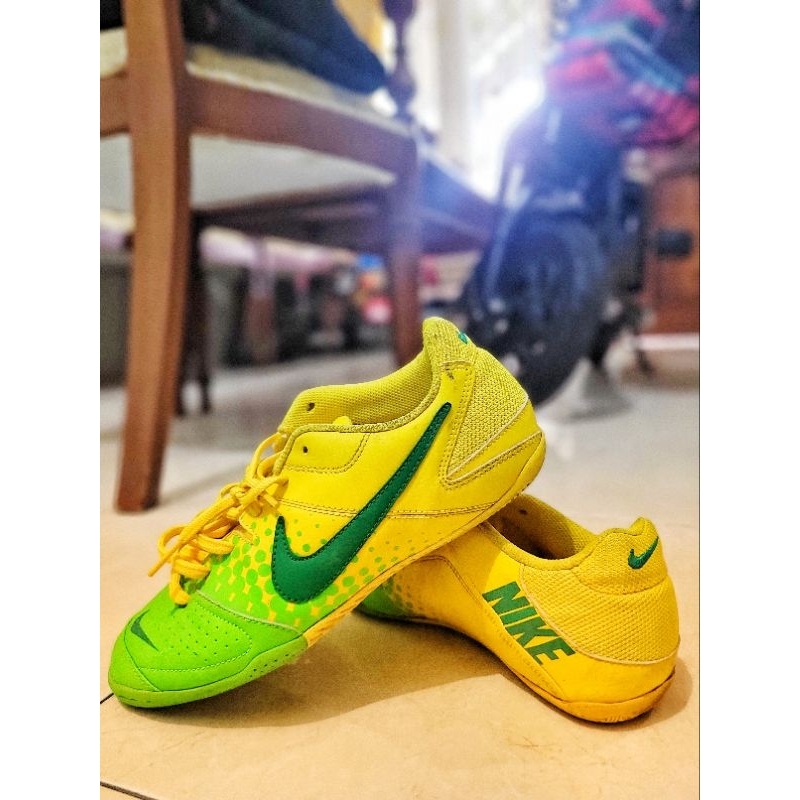 sepatu futsal original nike5 elastico ic classic brazil limited edition