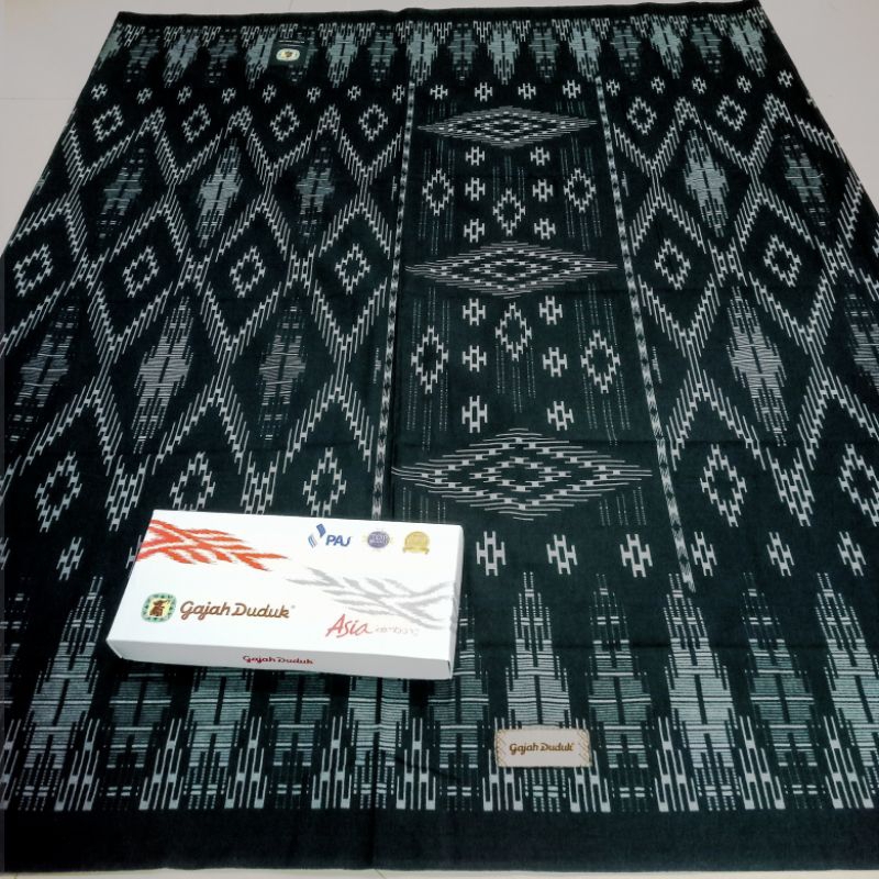 Gajah Duduk Asia Kembang Spesial Hitam