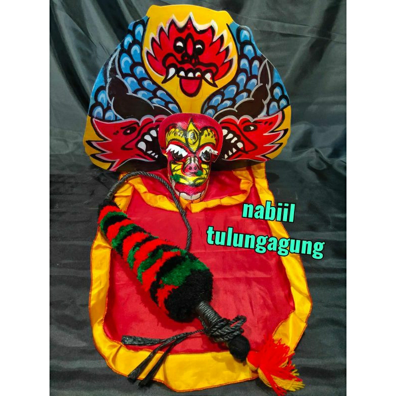 barongan spon jumbo dan cambuk