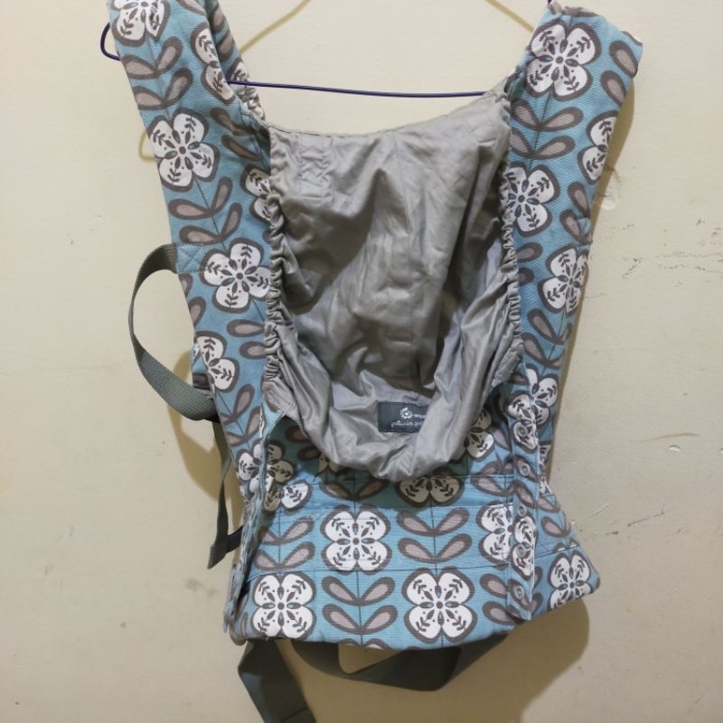 preloved ergobaby petunia pickle bottom