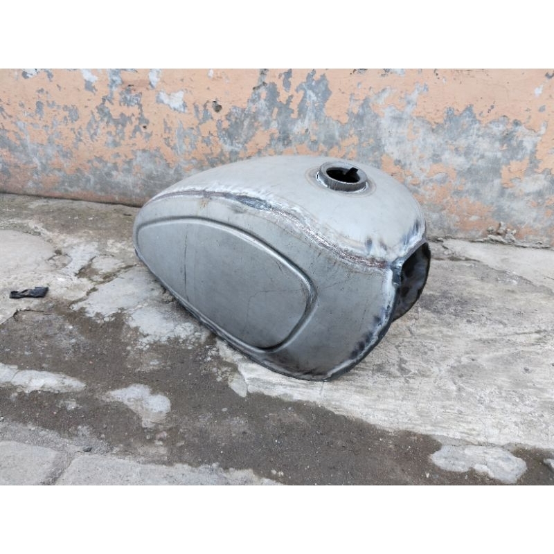 Tangki tank gastank tanki tenki japstyle kastem jepstyle triumph motor japstyle custom