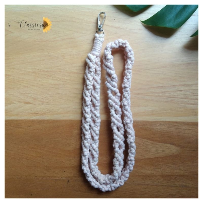 

Lanyard Macrame HAR 17