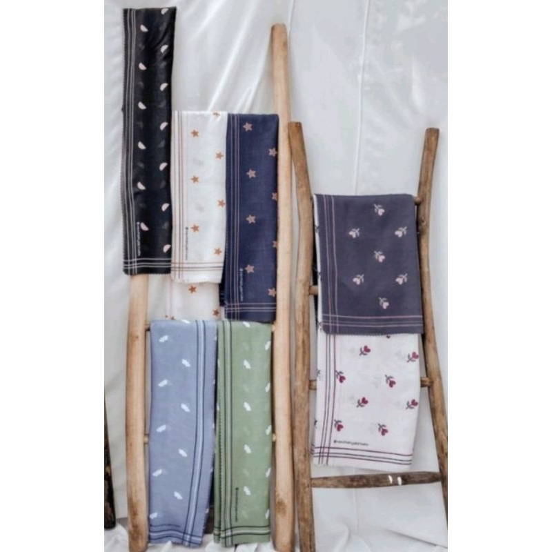 VanillaHijab Ceria Scarf - Bintang (Preloved)