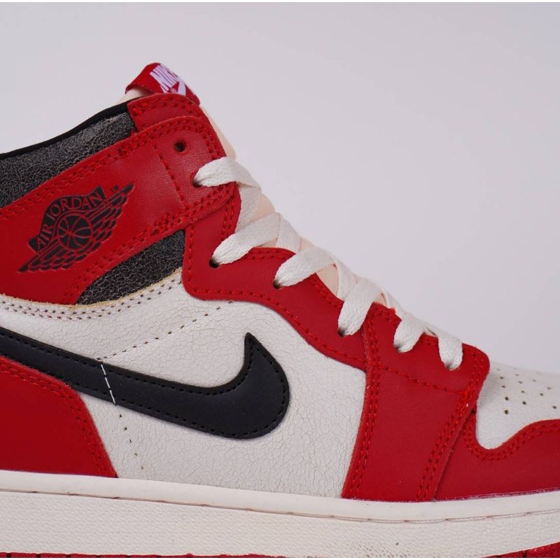 Sepatu Jordan 1 Lost And Found