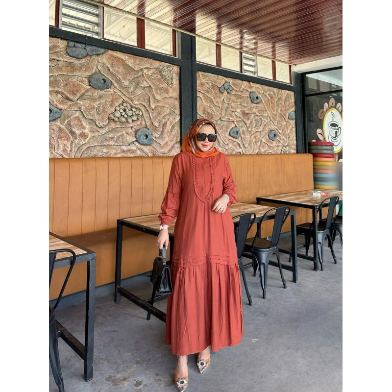 GAMIS WANITA ARUNA