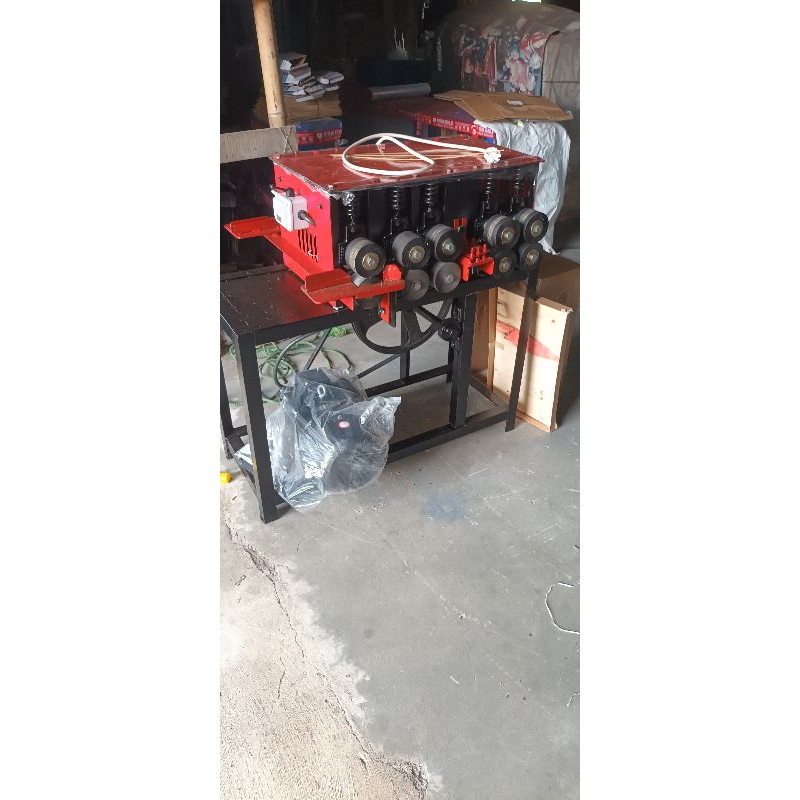 Mesin tusuk sate kluar 5 lidi bulat/belah bambu setengah lingkaran lgsg kluar tipis 4 lembar