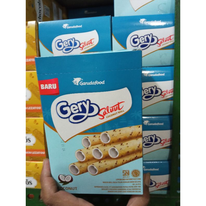 

Gery Salut Coconut Roll 1box isi 24