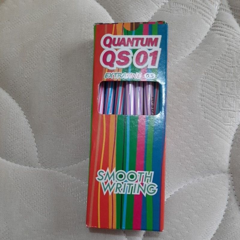 

Quantum Ballpoint Pen black QS 01 isi 12pc Bolpoin Hitam