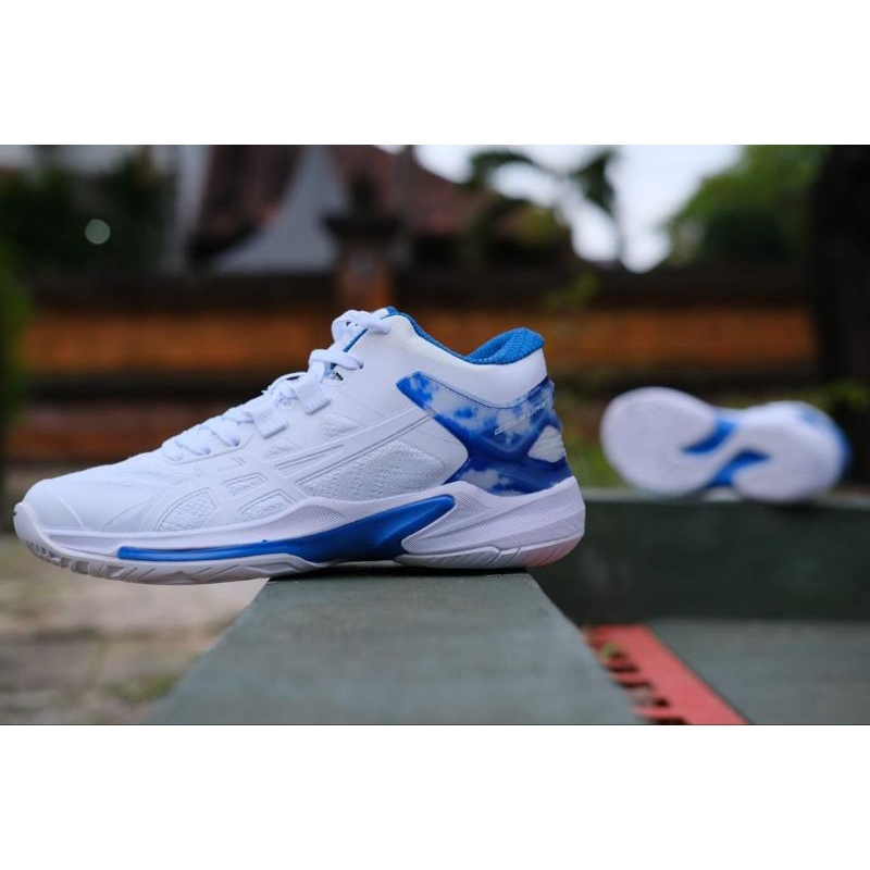 Sepatu Asics Premium