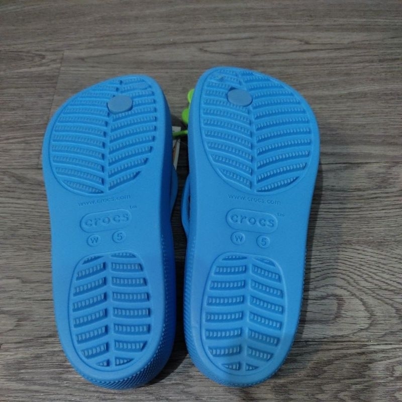 Sandal Crocs 208043-4KT