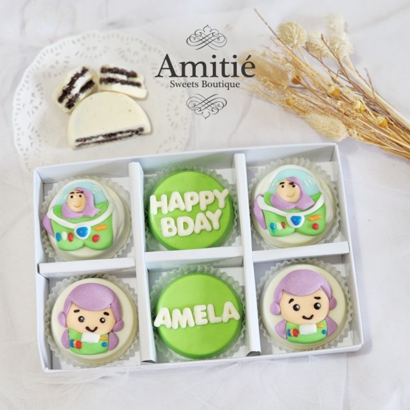 

Coklat Oreo Buzz Lightyear HBD - 1 Box isi 6 / Coklat Karakter / Birthday Gift / Hadiah Ulang Tahun