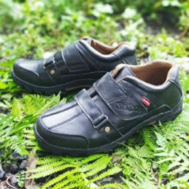 Sepatu Kickers Casual-Kulit Sapi Asli Hitam