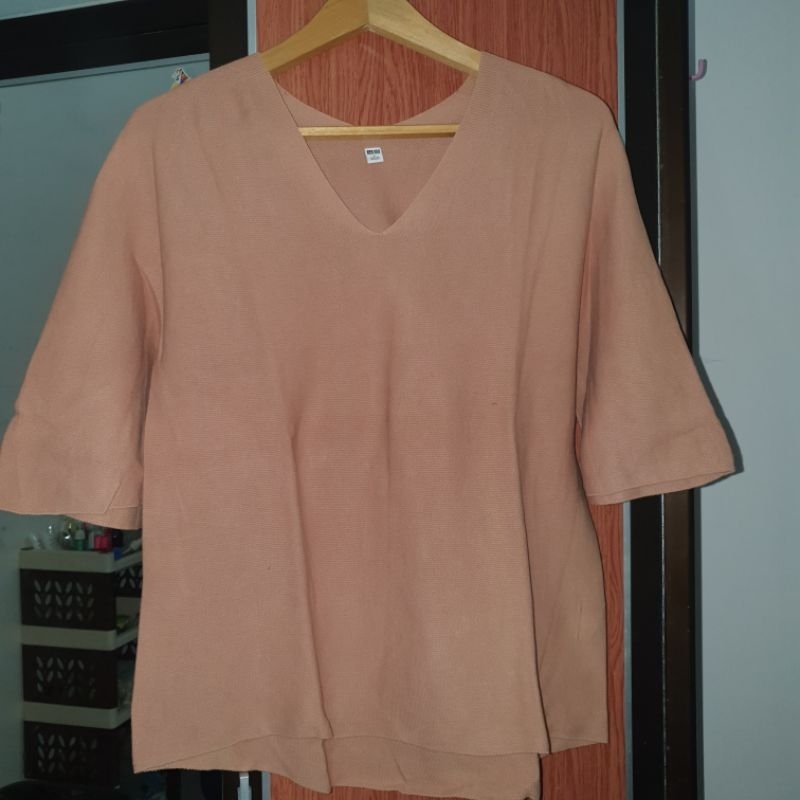 Sweater 3D Knit Katun Flare Lengan 1/2 Uniqlo Second