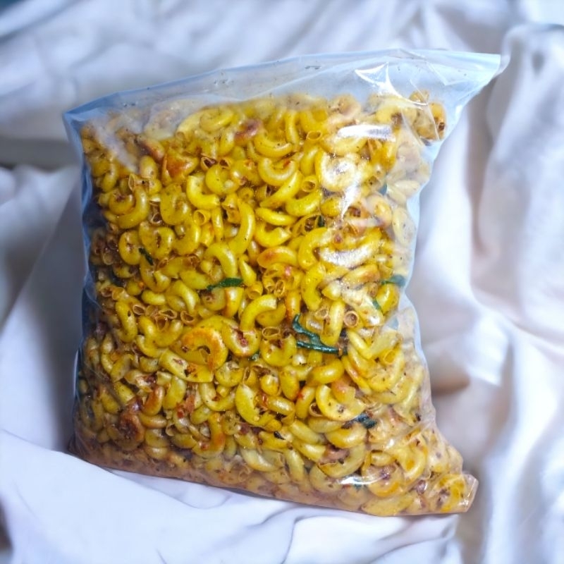 

Makaroni sangrai kriuk bumbu seblak 1000gram