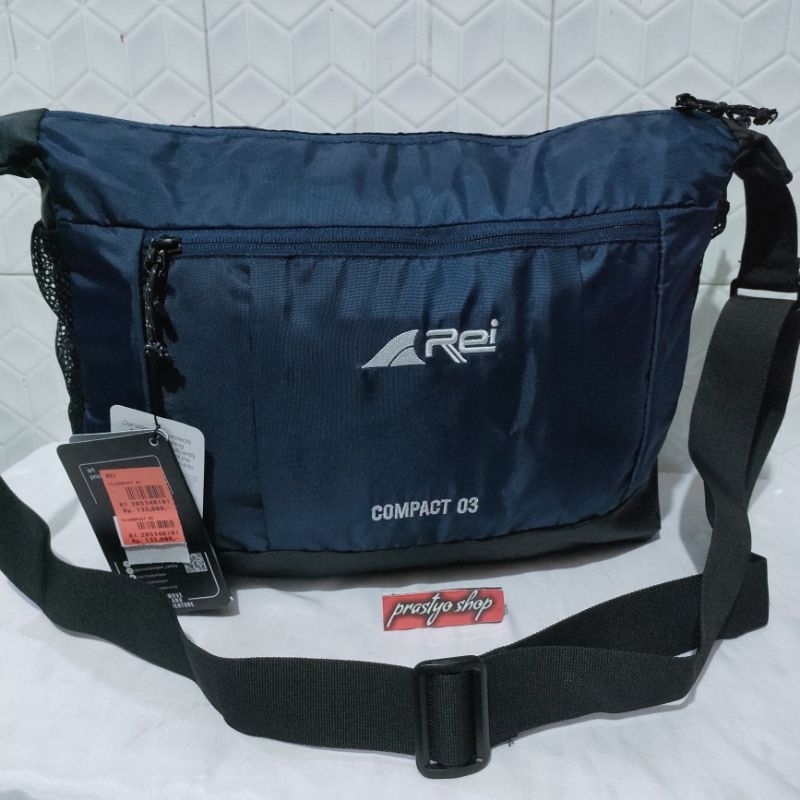 tas selempang rei Compact03 Jumbo T25xP35xL10cm top