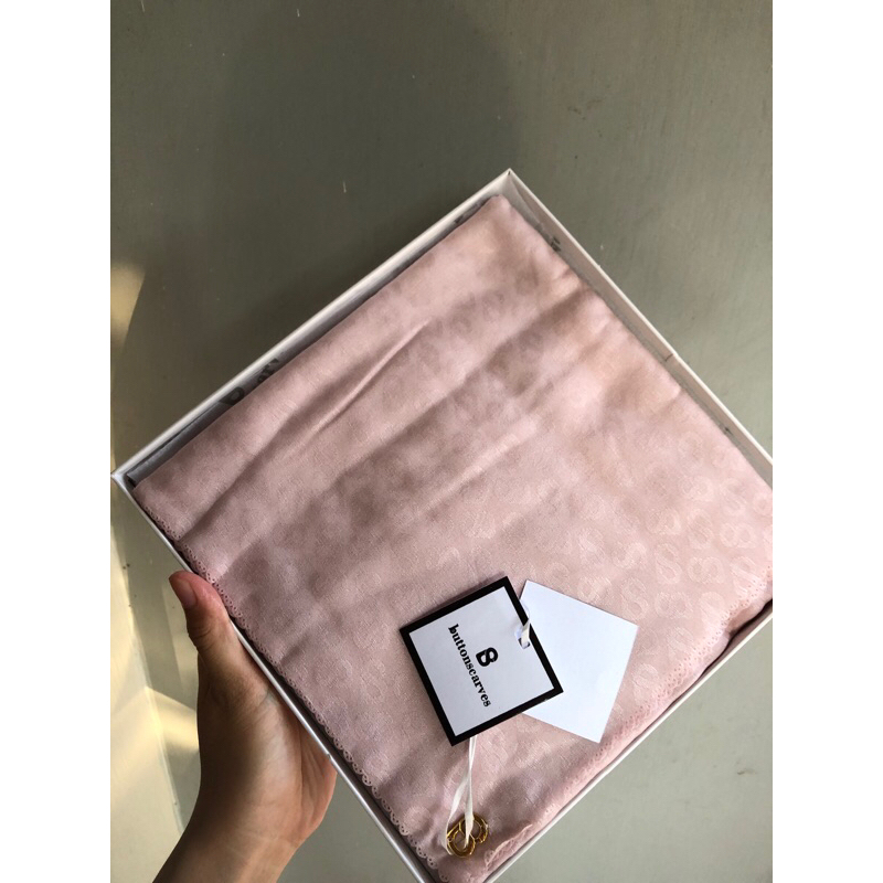 Buttonscarves tapis embossed - pale pink