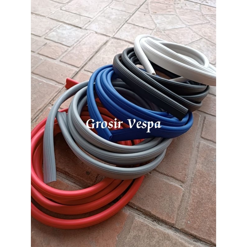 karet Lis sayap Vespa karet Lis dada vespa