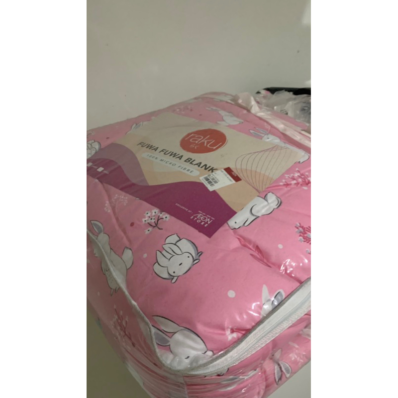 FUWA FUWA RAKU KING RABBIT BED COVER BLANKET