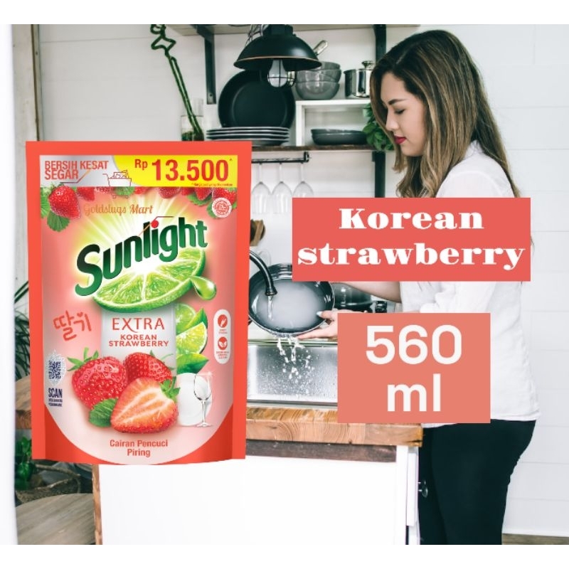 GS Sunlight Pencuci Piring Korean Strawberry 560ml / Strawberry