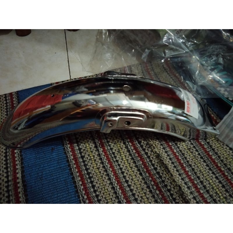 spakbor belakang gl100 three star original cepek