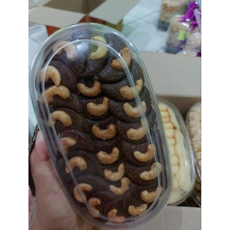 

COKELAT MEDE