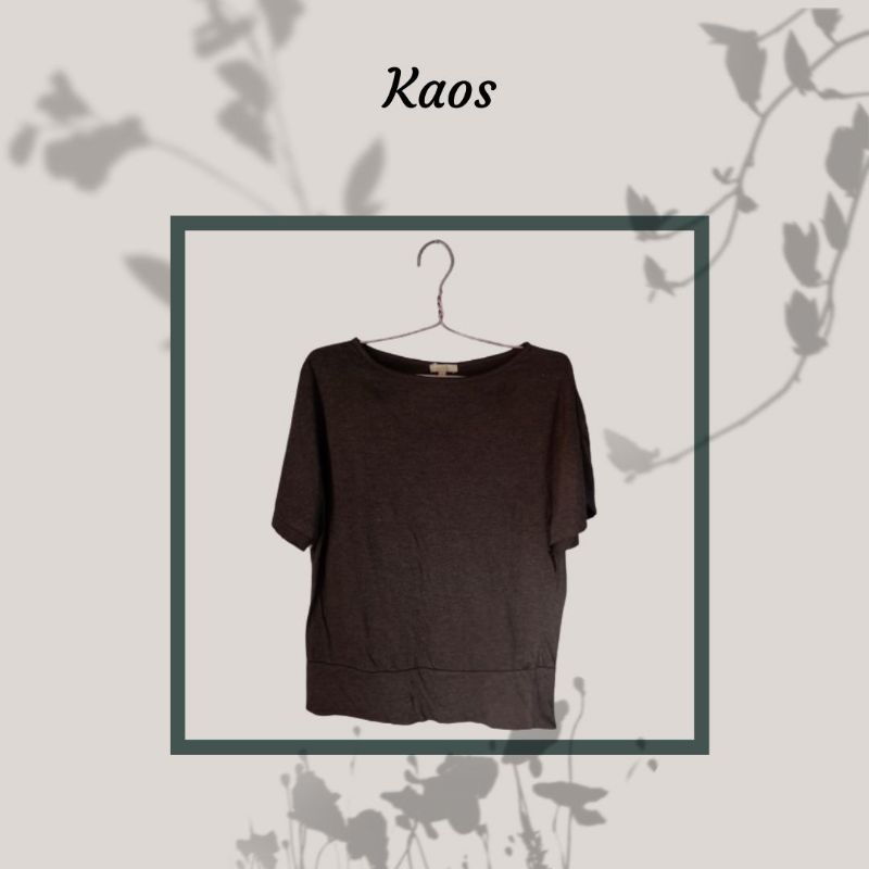 Preloved Kaos Polos Details