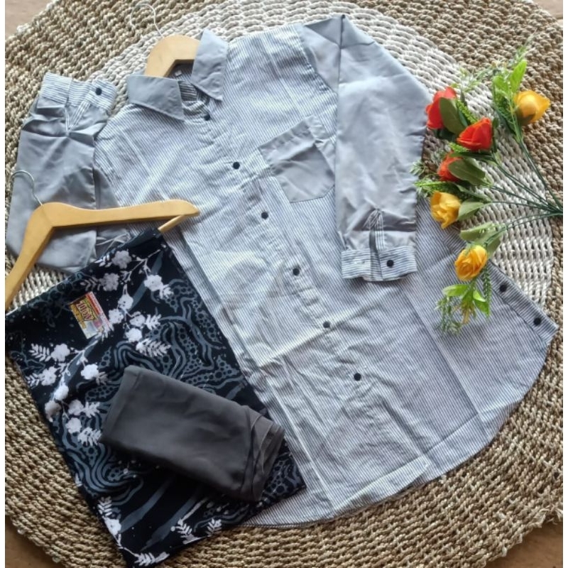 SET TUNIK SANTRI ( sarung aqil - atasan - jilbab saudia rawis ) SETELAN SANTRI PUTRI ATASAN SANTRI P