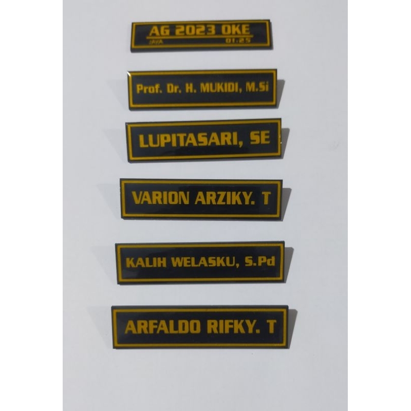 

Name Tag Akrilik + Resin / Nametag Nama Dada Peniti / Magnet